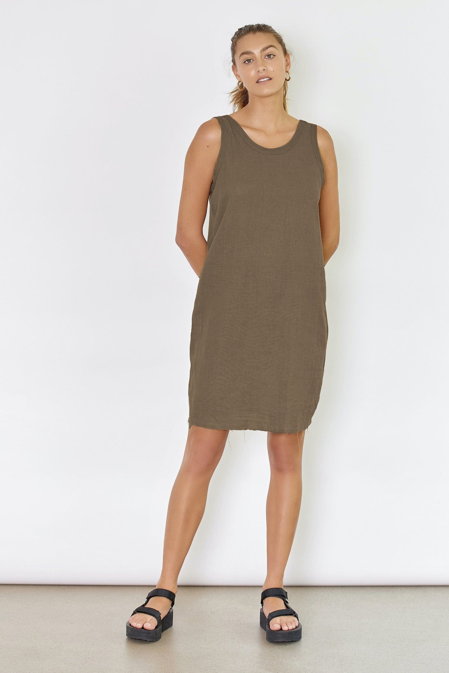 BAE | DRIFTER DRESS - DARK ALMOND