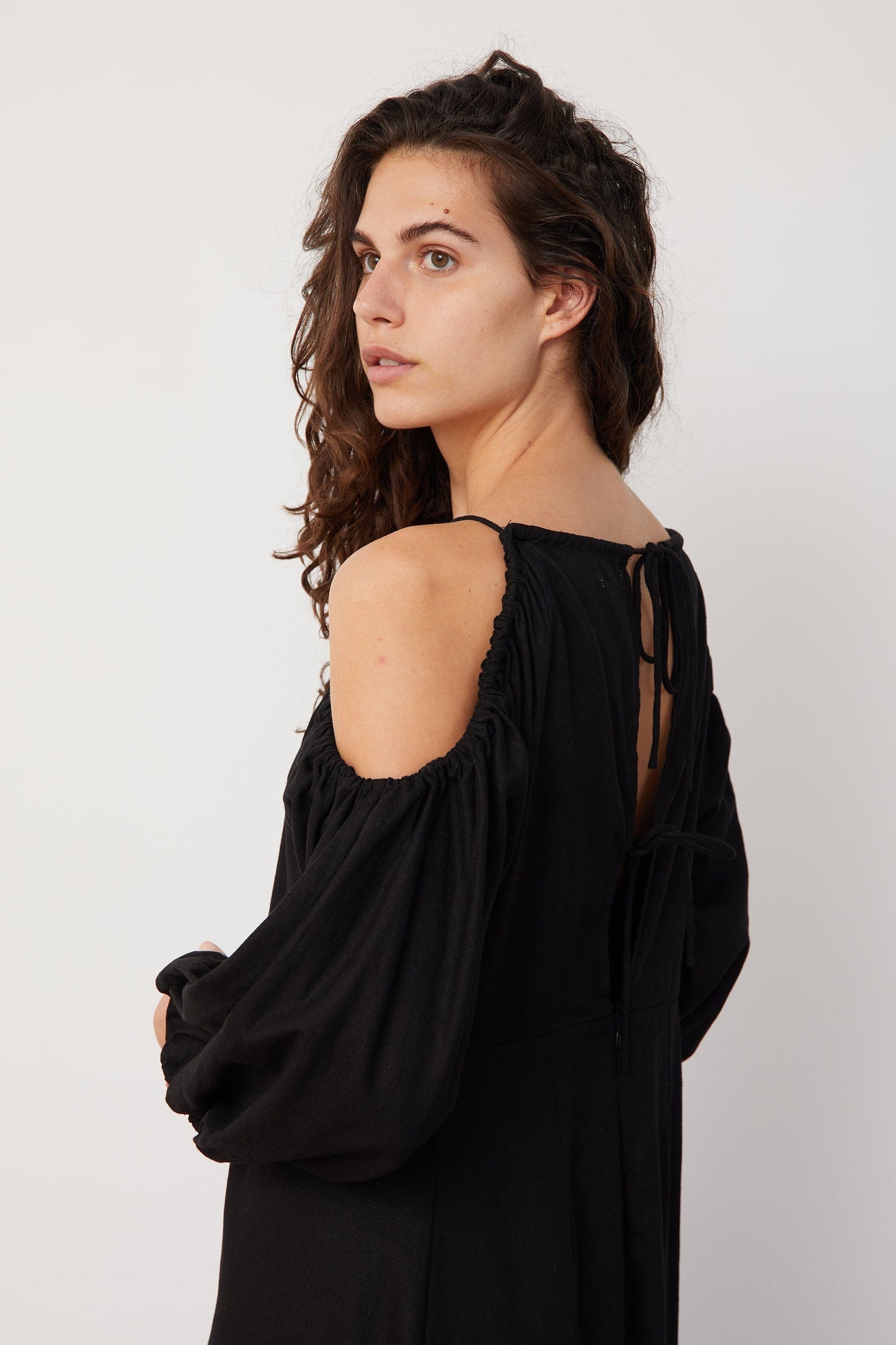 BAE | CONCEPT MAX DRESS - BLACK