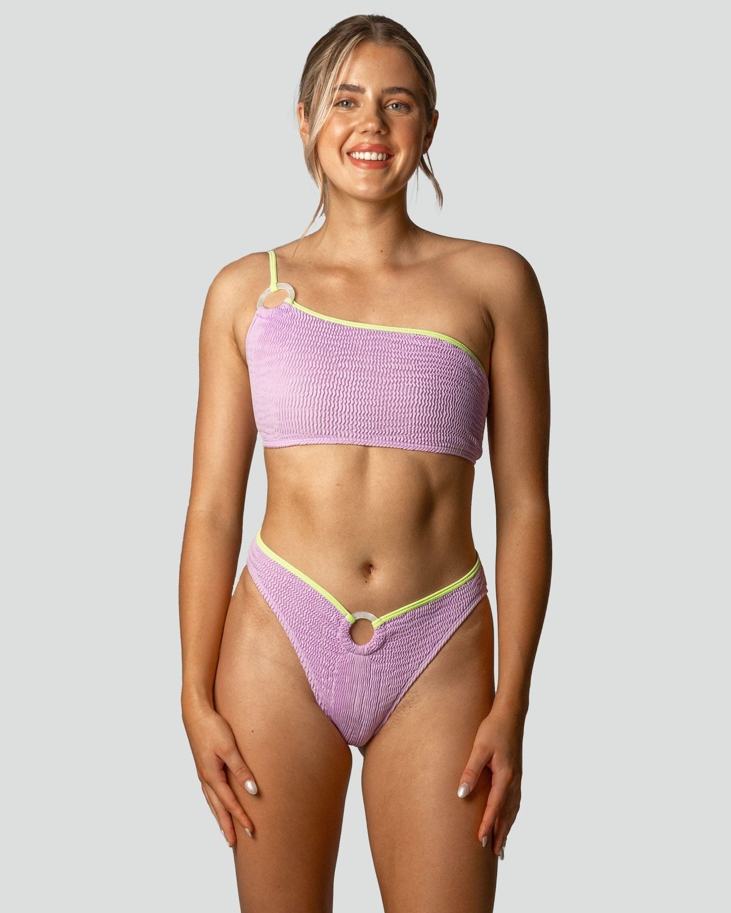 Cleonie | CAIRNS KINI