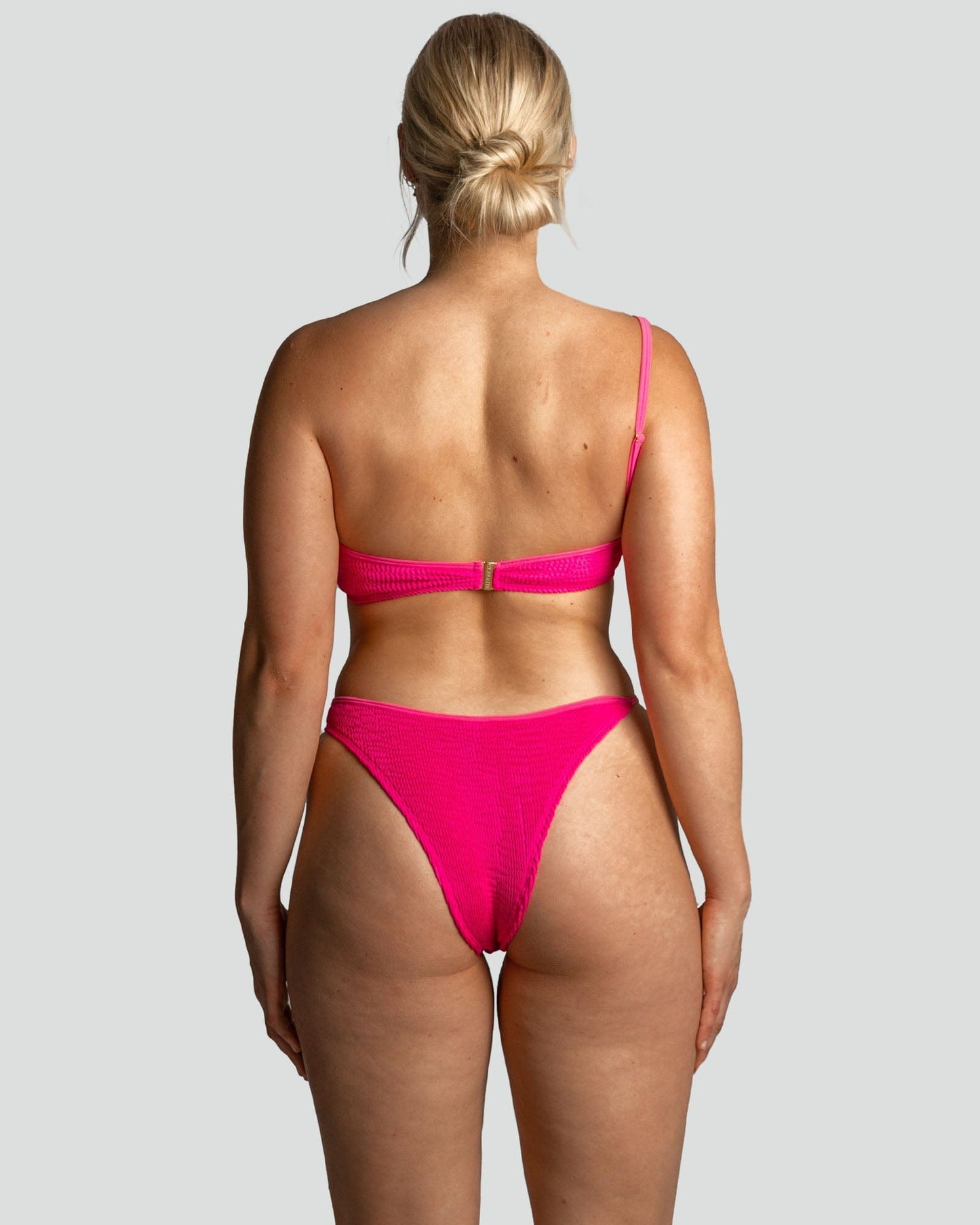 Cleonie | CAIRNS KINI