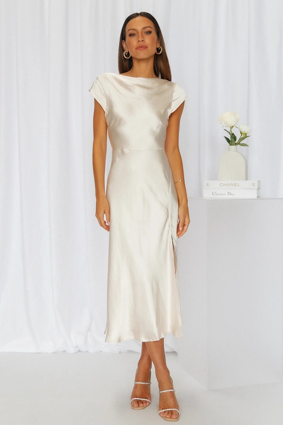 Back Twist Hollow Short Sleeve Dress